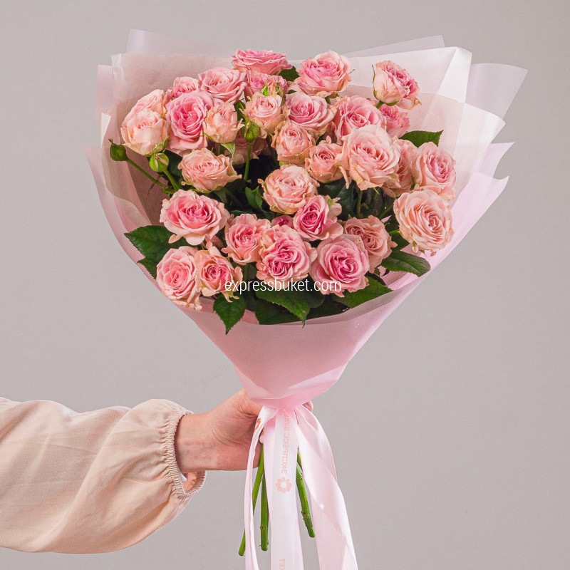 11 кустовых роз